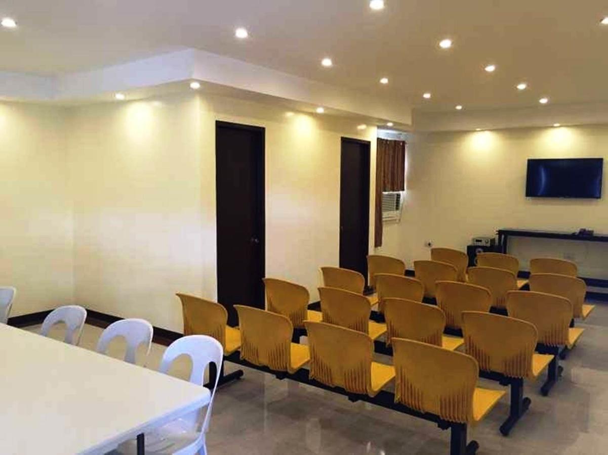 Rainbowland Hotel Olongapo Exterior foto